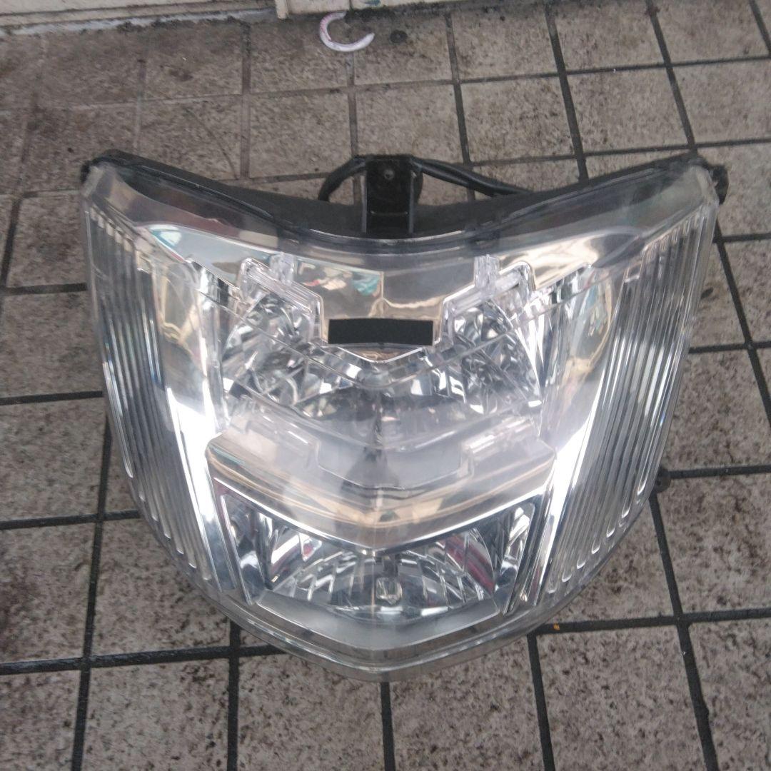 マグザム純正ヘッドライト中古　SG17　SG21共通　マグザム250まあまあ綺麗