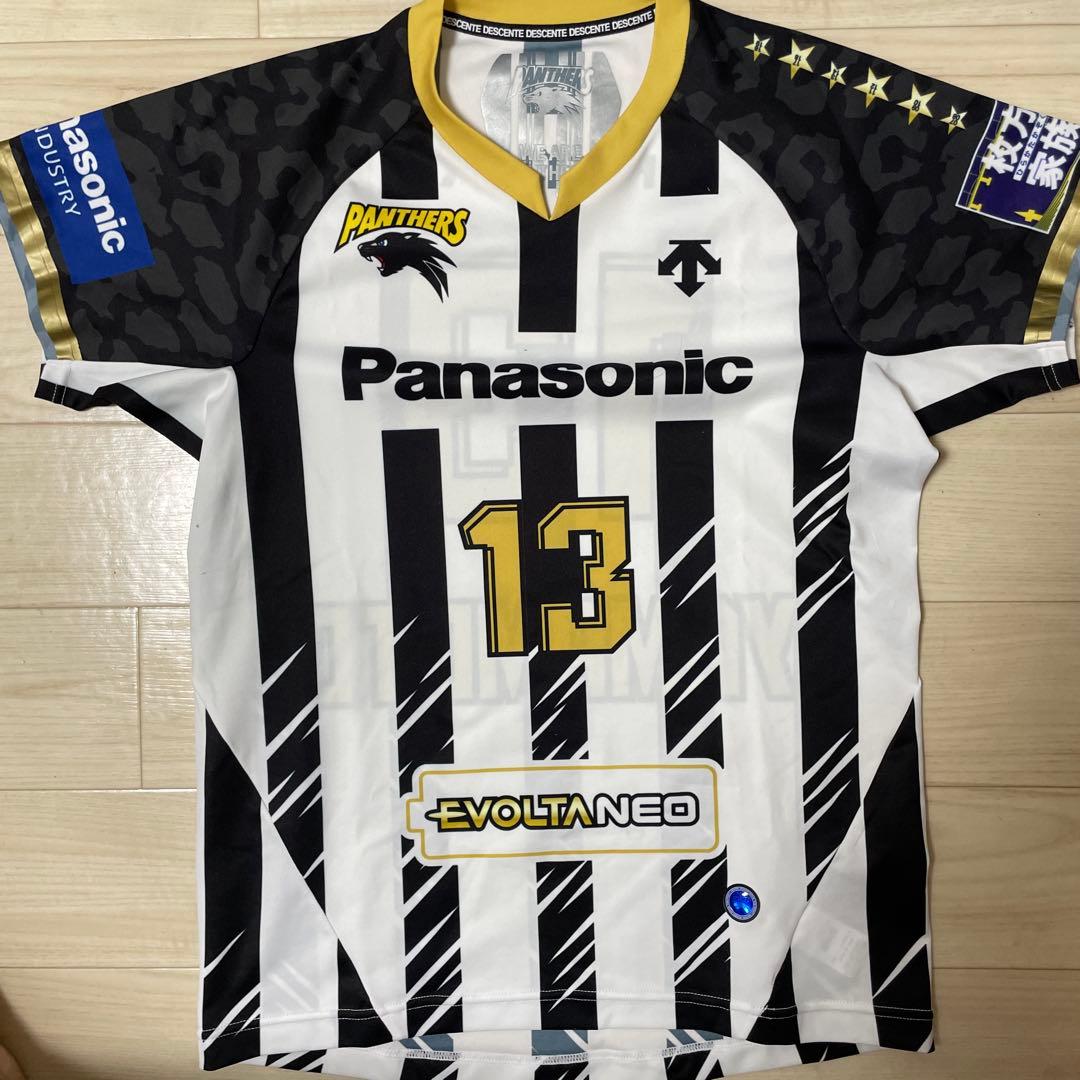 Panasonic Panthers バレーボールシャツ 13 YAMAMOTO