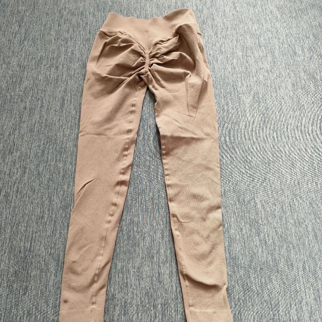 Bombshell Sportswear ボムシェル スポーツブラ レギンス