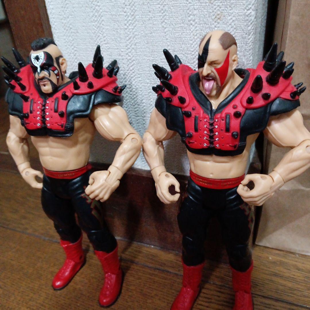 WWEフィギュア　２体セット