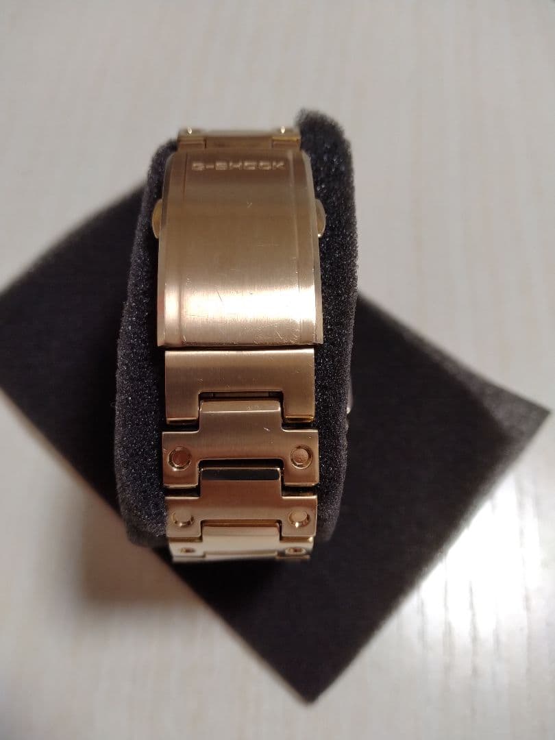 【最終価格】（62）G-SHOCK　フルメタル　GMW-B5000 ゴールド