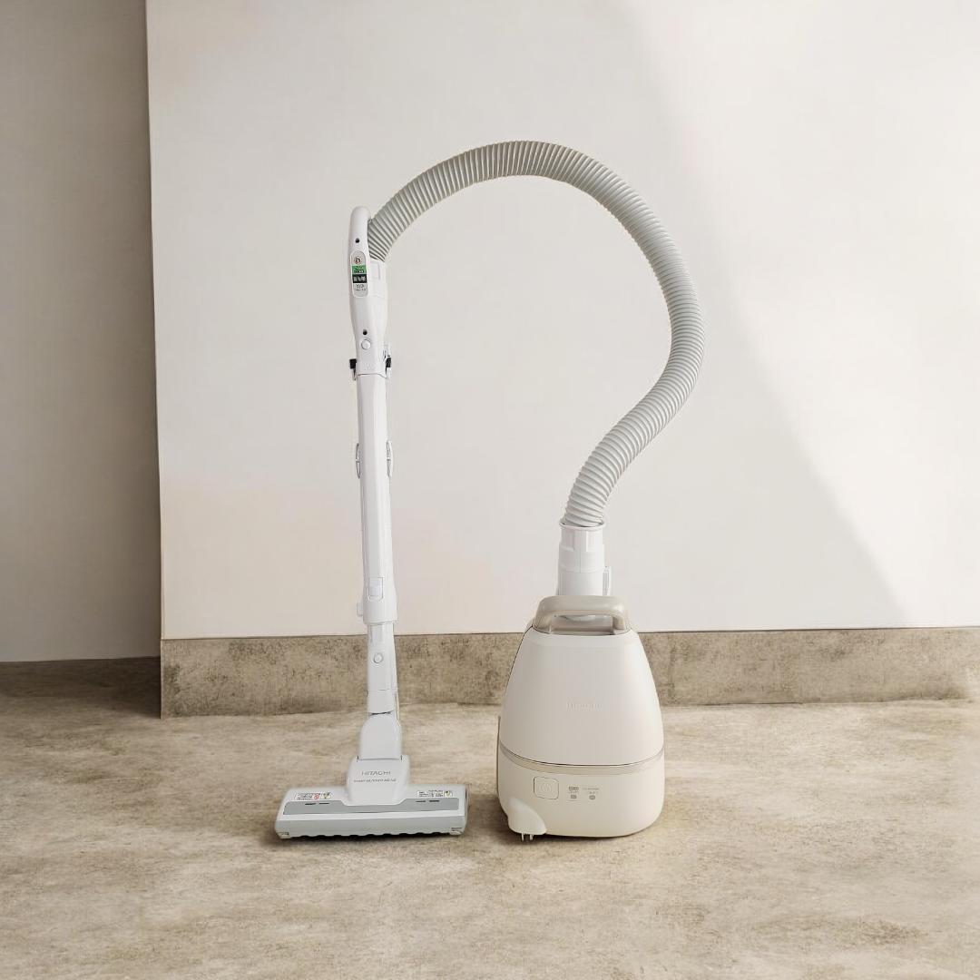 【美品】2025年製 日立 紙パック式クリーナー かるパック CV-KP90M