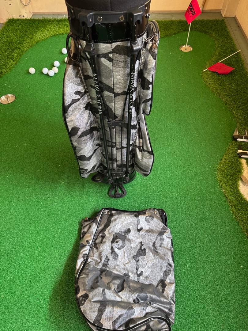 MARK & LONA 迷彩キャディバッグ　ブラック×シルバー