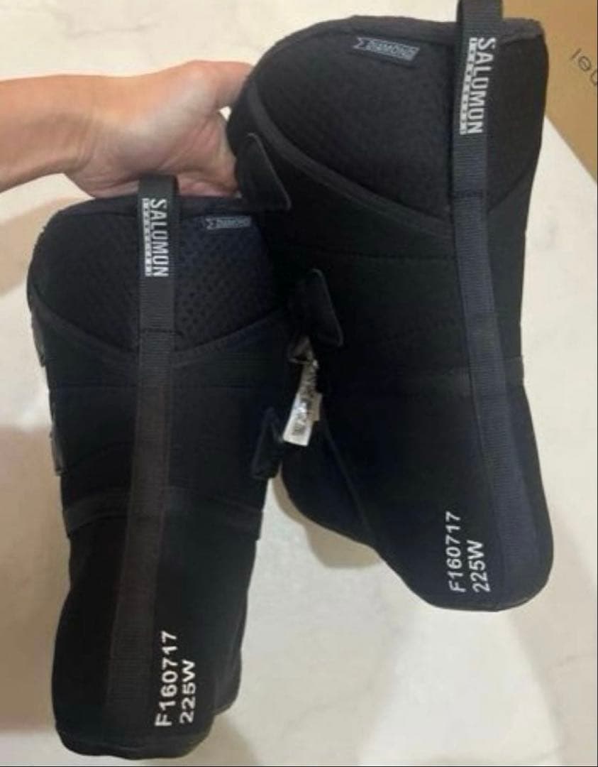 SALOMON レディース　スノーボード　ブーツ　22.5