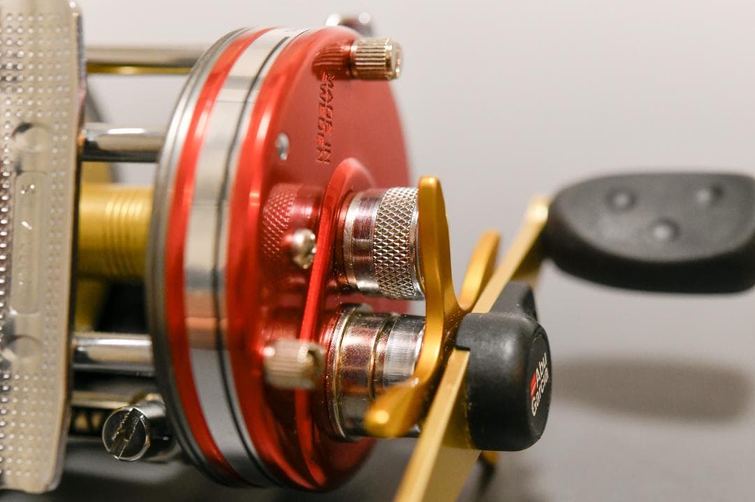 1点限り『未使用』【アブ アンバサダー 5000】レッド ゴールドパーツ