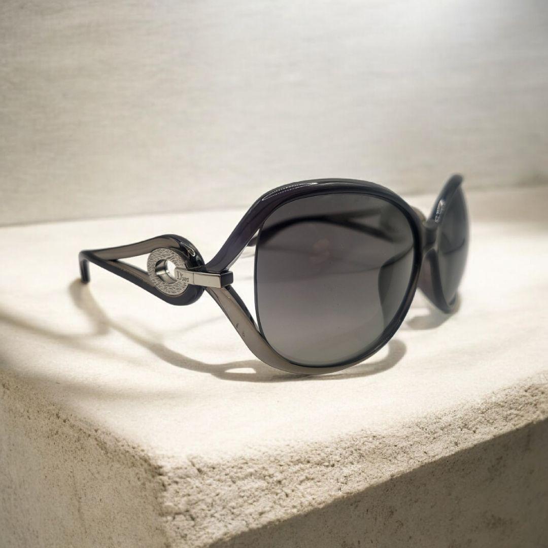 Christian Dior ロゴ金具 サングラス ブラック系