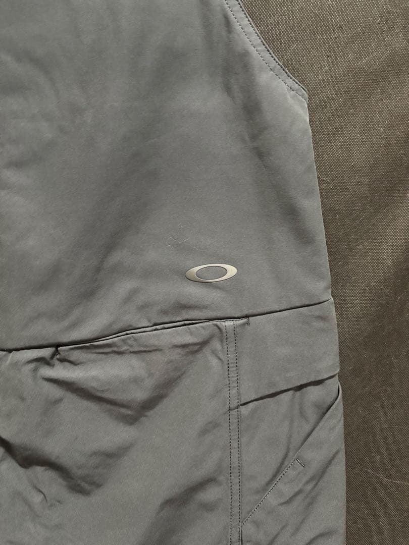 新品 OAKLEYブラック スノーボード ビブパンツ Mサイズ オークリー 防水