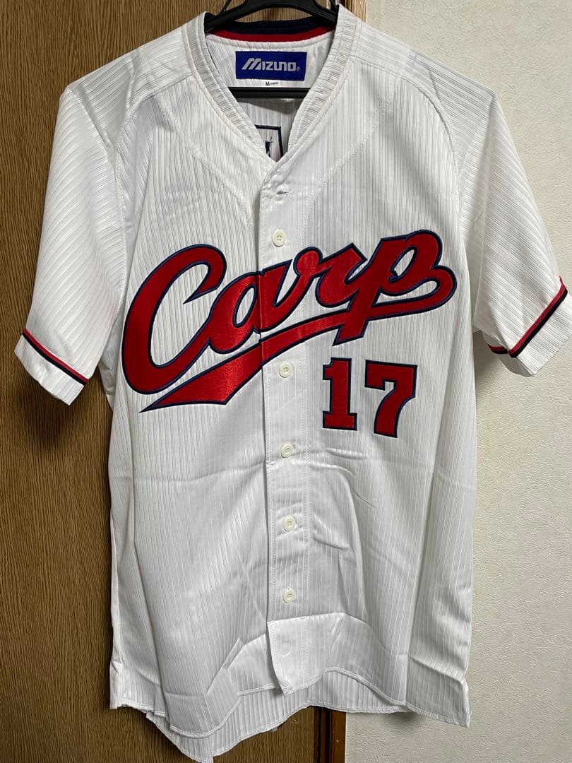 広島東洋カープ岡田選手直筆サイン入りハイクオリティユニフォーム未着用蔚山KBO