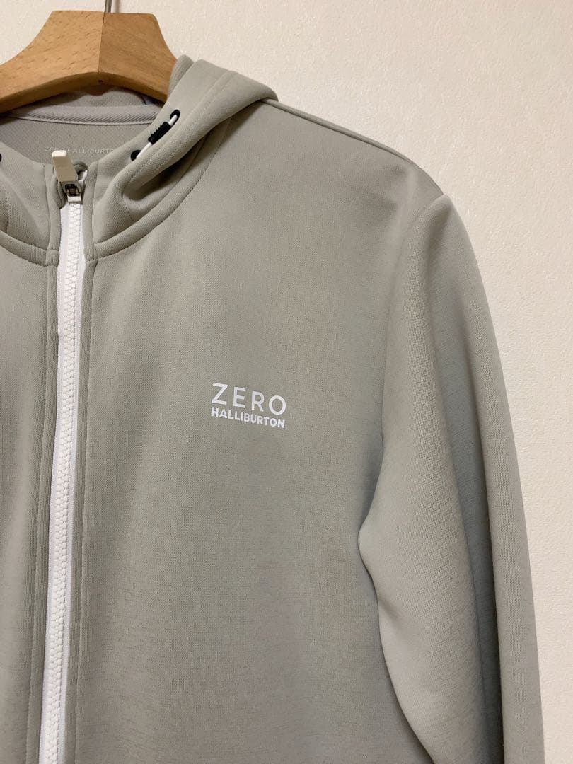 ゼロハリバートン　滑らかパーカー　サイズ