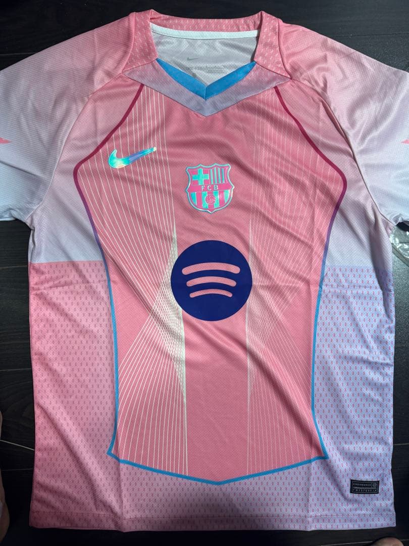 FC Barcelona Nike ピンクUNHCRユニフォームサイズ