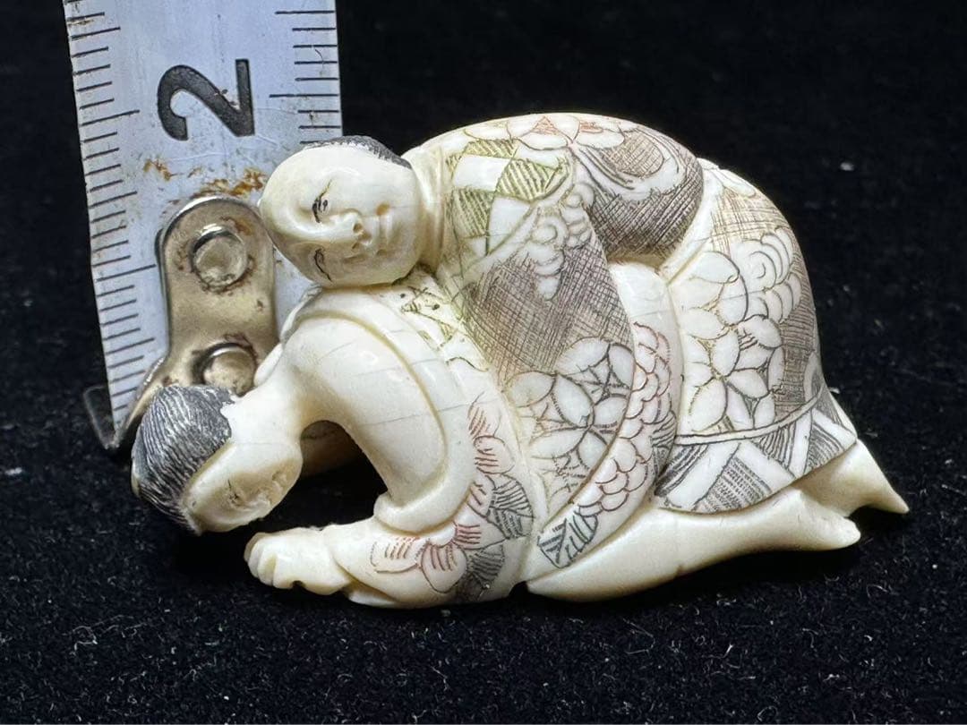 根付　置物　アンティーク　天然素材　彫刻 古美術品　細密細工　骨董コレクション