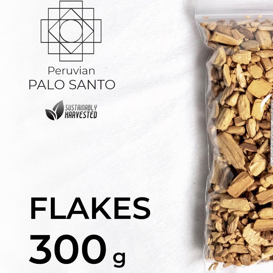 300g★激安ご奉仕★希少☆神秘的な香り【聖なる樹バロサント香ウッドフレーク】❤️