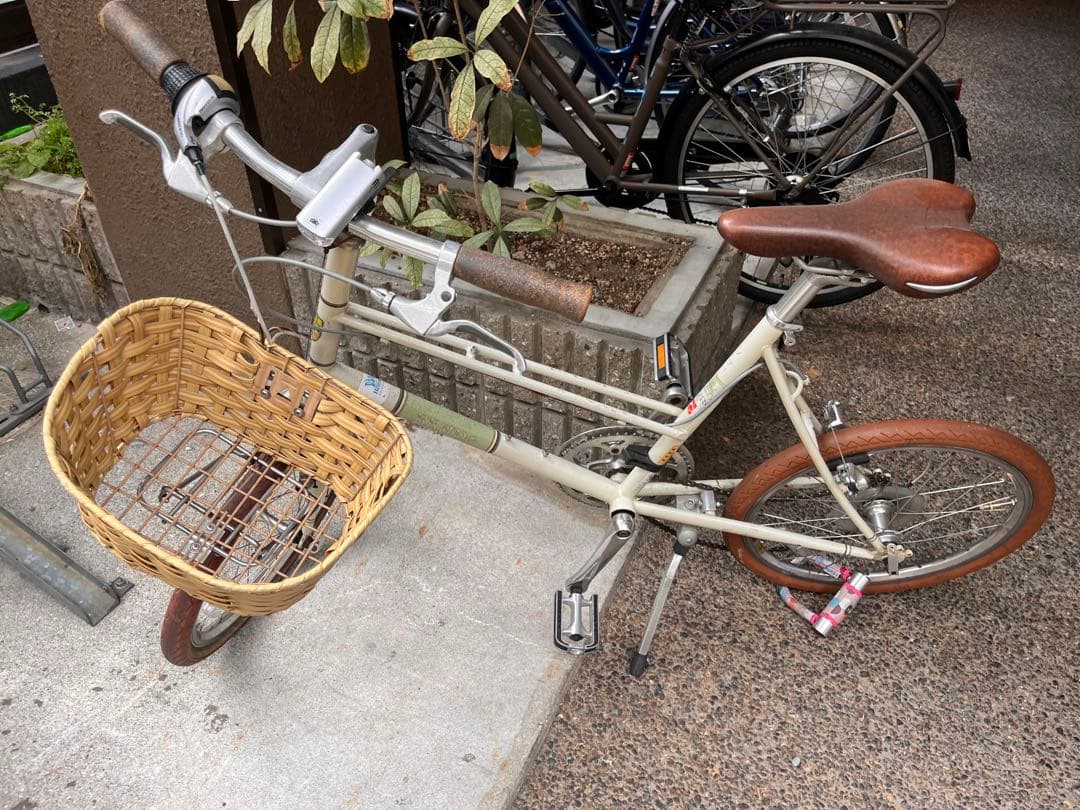 【BRUNO】 バスケット付きミニベロ ブルーノ　クリーム色