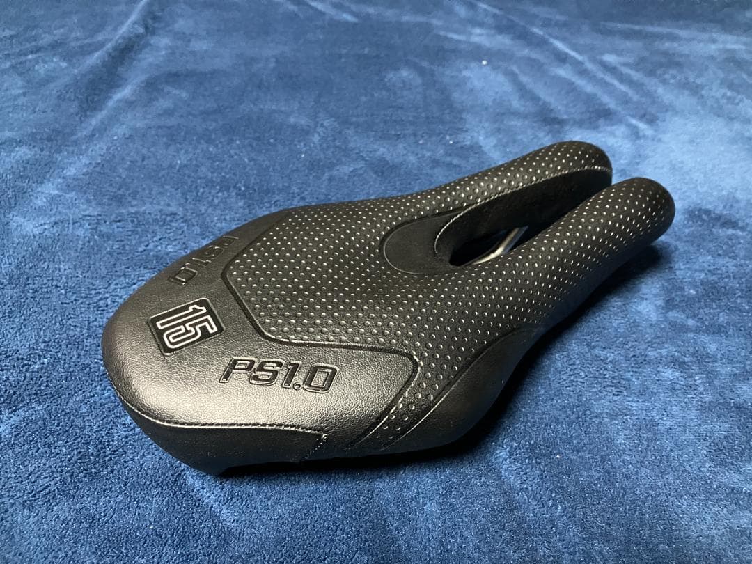 ISM PS1.0 タイムトライアル サドル