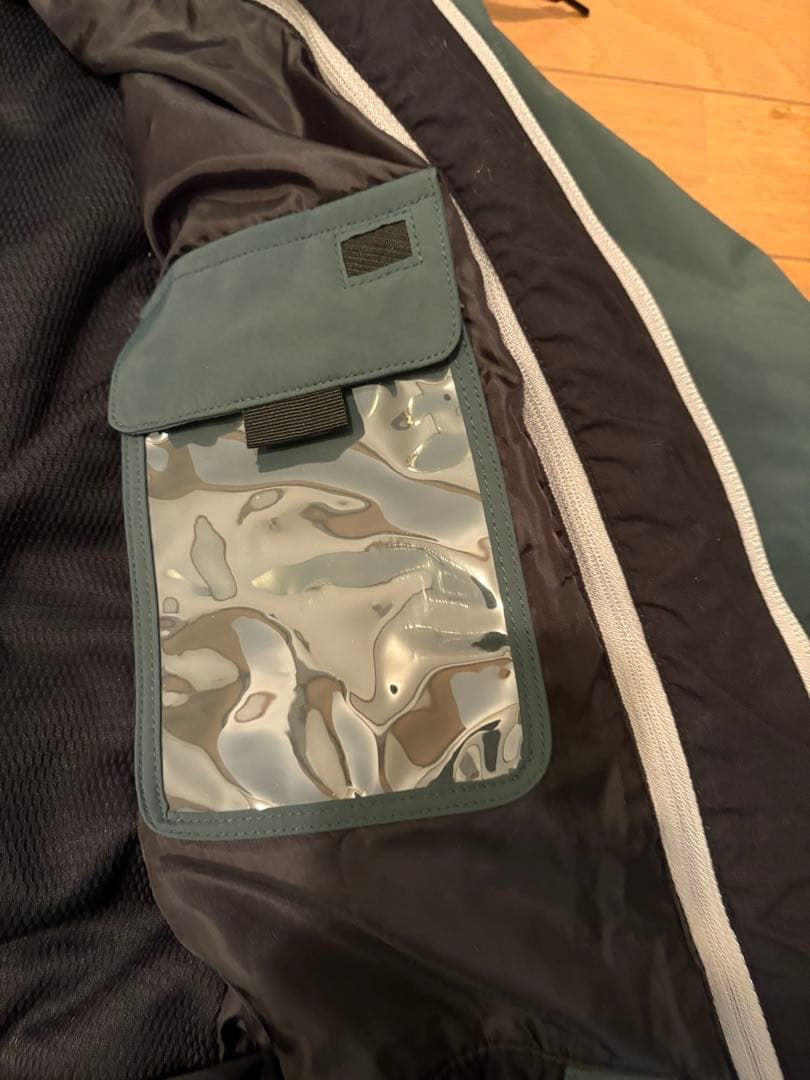 ダブルエーハードウェア上下セット　スノボウェア【美品】コーチジャケット