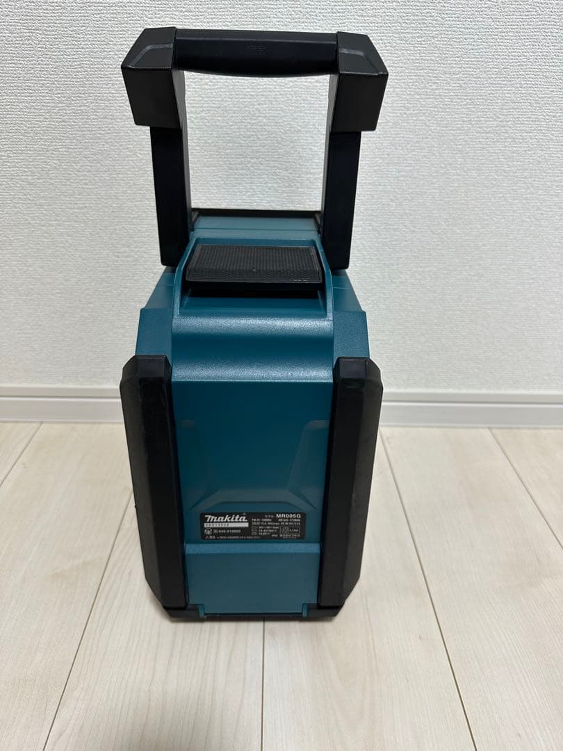 マキタMakita Bluetoothスピーカー　ラジオ MR005G