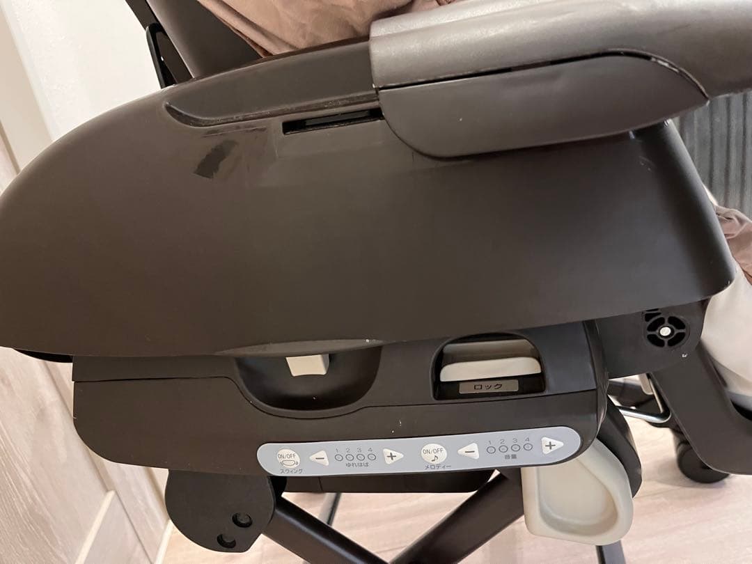 Combi コンビ ネムリラAT 新生児 自動 ハイローチェア　値引対応