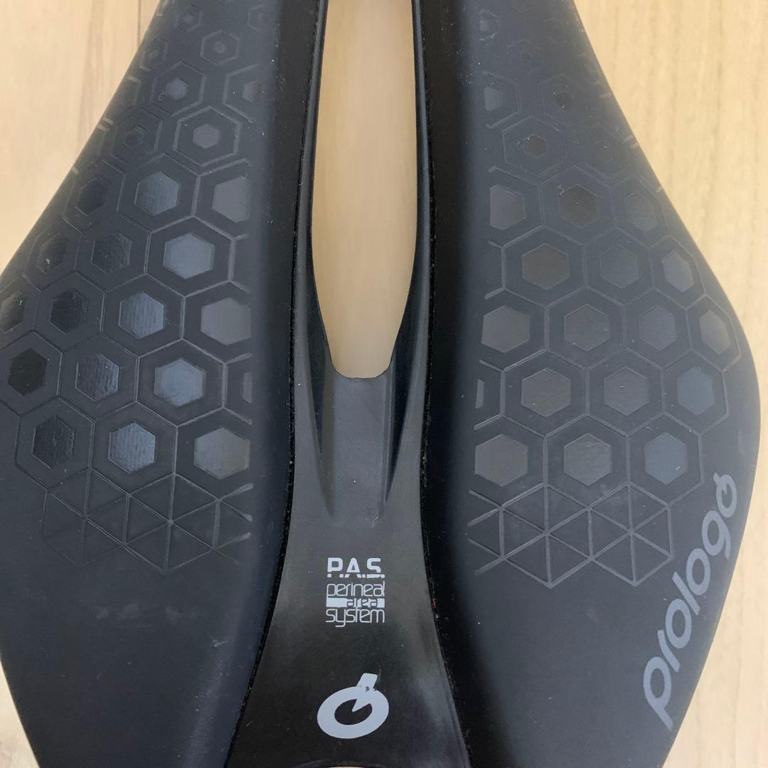 prologo DIMENSION TRI サドル