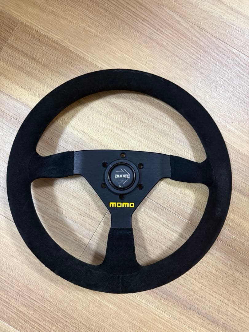 MOMO ステアリング MOD.69 35バイ BK/スエード M-52