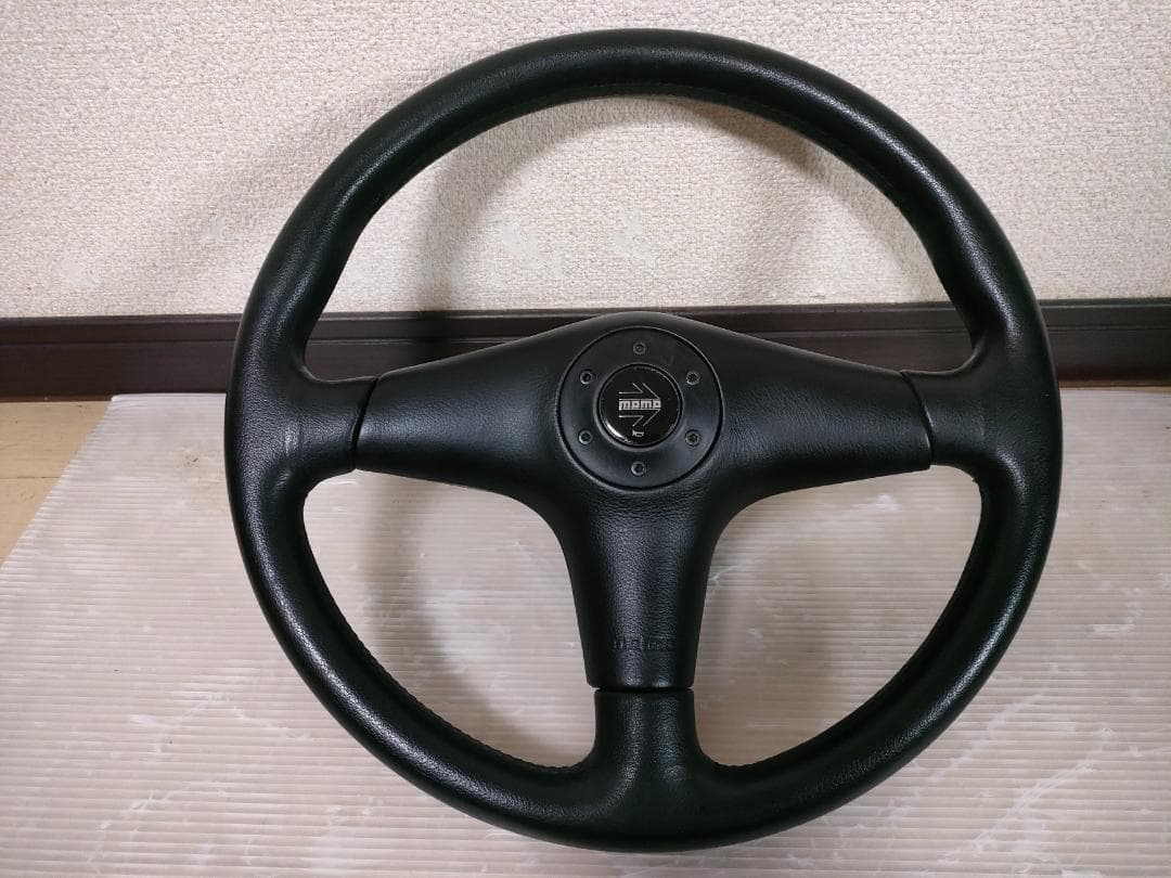 美品 モモステアリング/MOMO 36cm/36φ ホーン付き