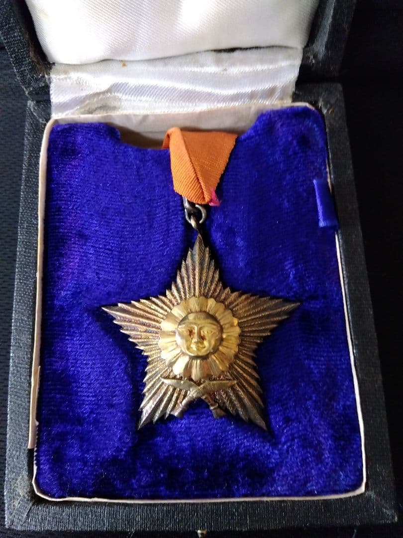 ネパール 勲章 ゴルカ ダクシン パフ三等勲章