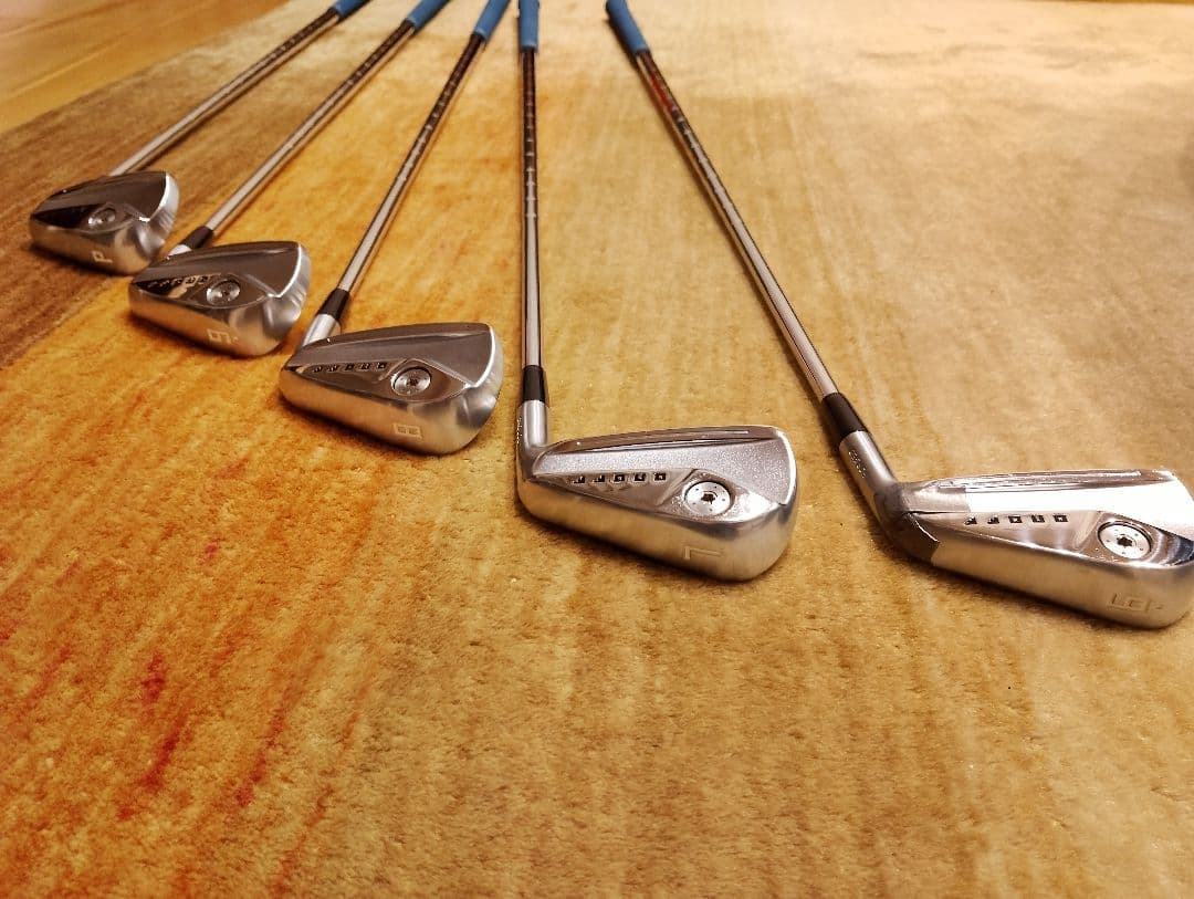 （極美品）ONOFF　2024 KURO 6-P（5本セット）