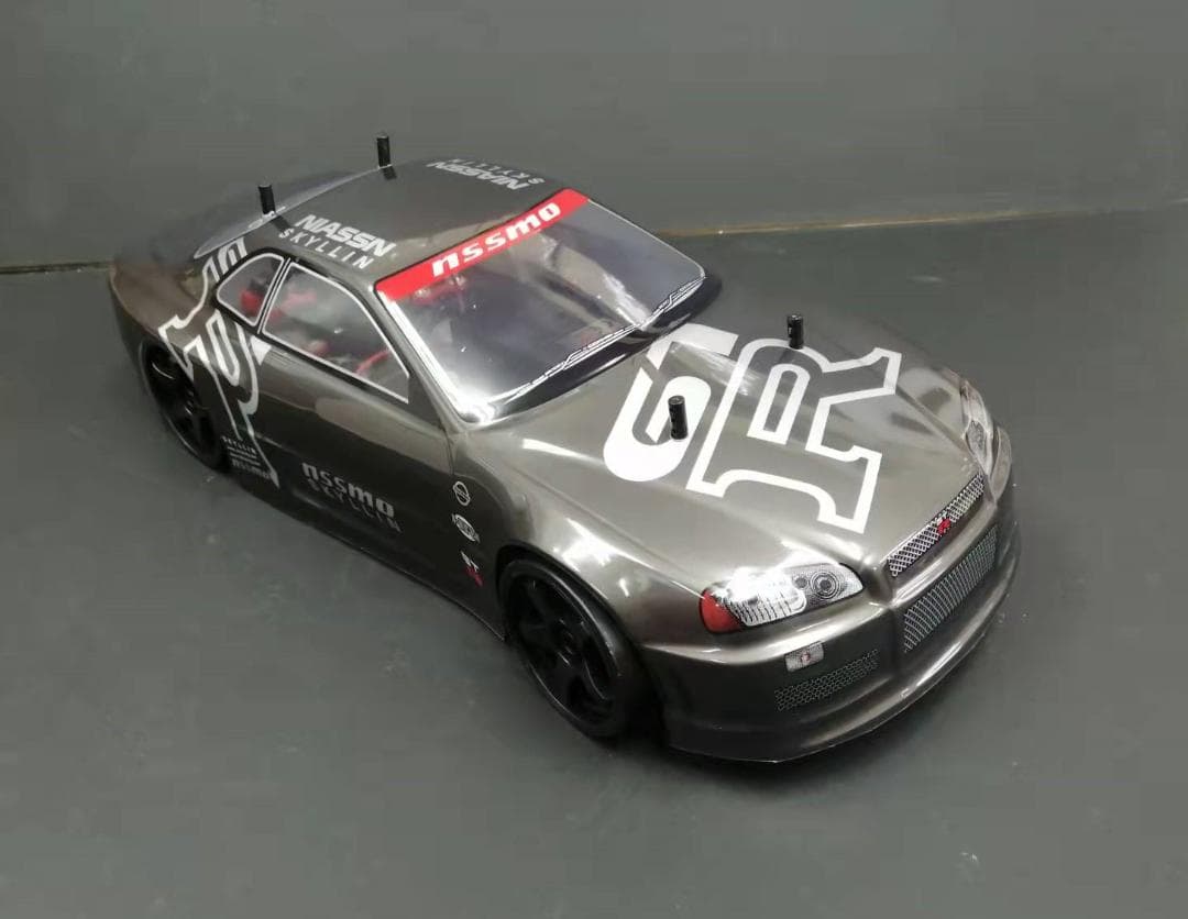 電池2個付き　1/10ドリフトラジコンカー　GTRガンメタリック　ターボ機能付