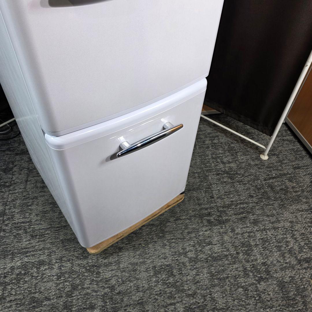 10640送料無料！2024年製！レトロデザイン！eangle 2ドア 冷蔵庫