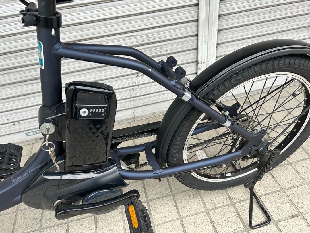 パナソニック電動アシスト 20インチ バッテリー8Ah 充電器あり 鍵2個付き