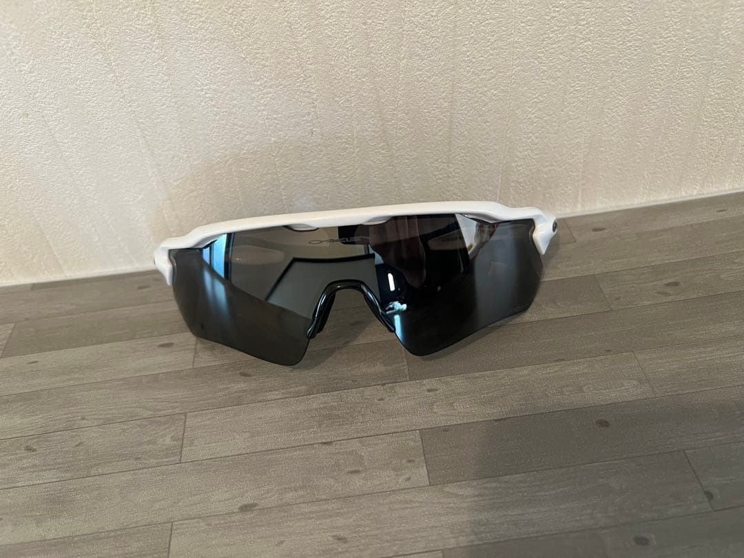 Oakley Radar EV サングラス ホワイト/ブラック