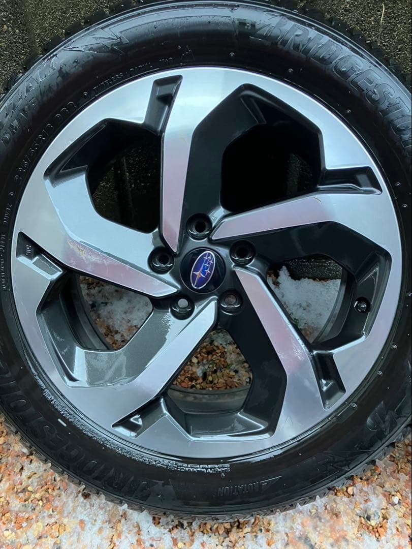 スバル フォレスター18インチ ホイールセット 225/55R18