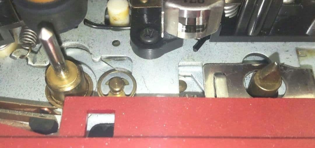 ラジカセ　８０年代　日立　ＬＸ－５　・　ラジオＯＫ、テープＮＧ　ジャンク