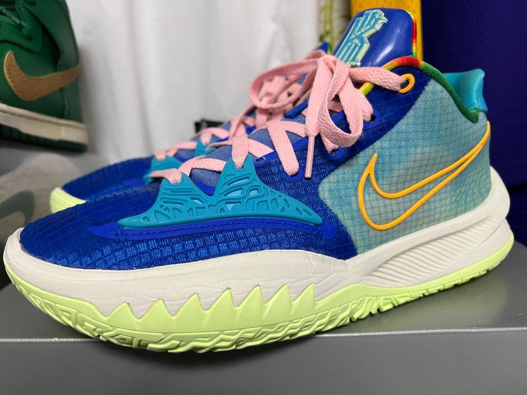 シューズ(男性用) Nike Sue Bird x Kyrie Low 4 Dynasty