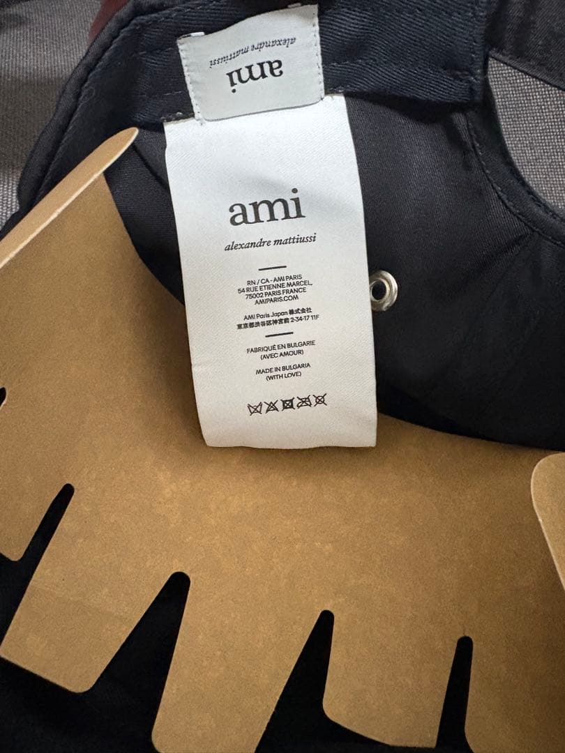 ami ブラック キャップ 保存袋付き