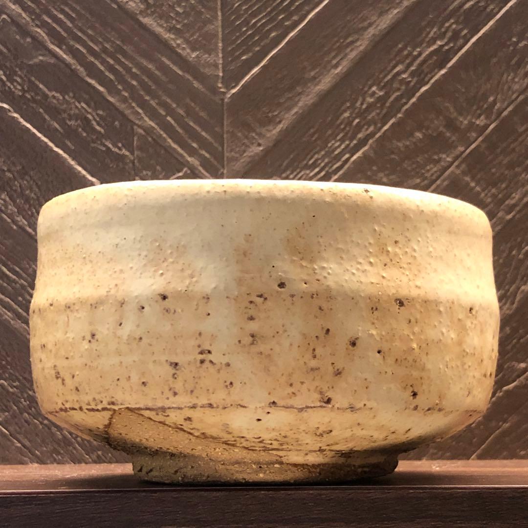 2点ロディ◾️蔵から焦がしミルクティー色の美しい釉薬の抹茶茶碗が出て来た。