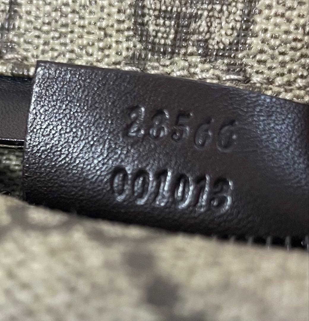 GUCCI　ボディバッグ　ウエストポーチ