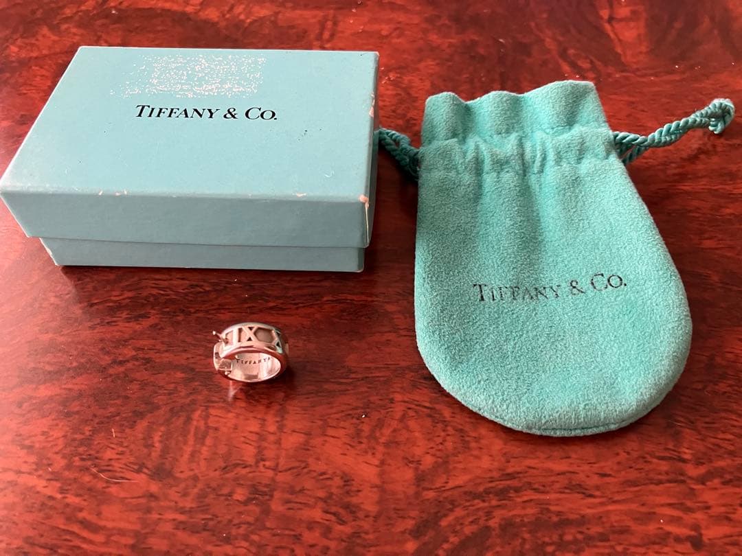 Tiffany & Co. アトラスシルバーピアス片側のみ(箱・ポーチ付き)