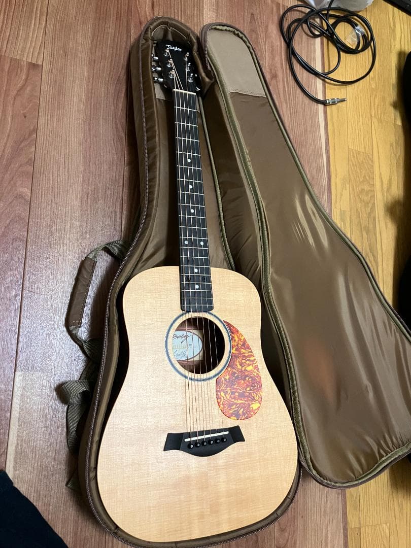 Taylor BT1 ピックガード後付け　ギグバッグ付き