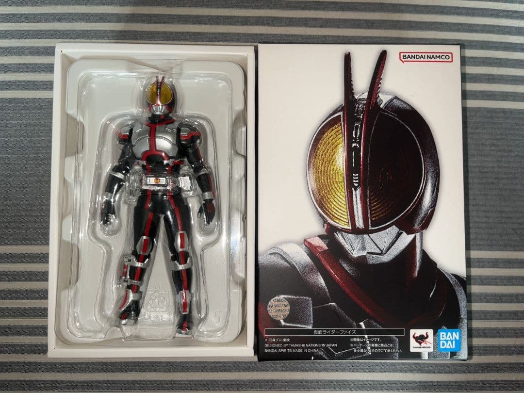 S.H.Figuarts 真骨彫製法　仮面ライダーファイズ