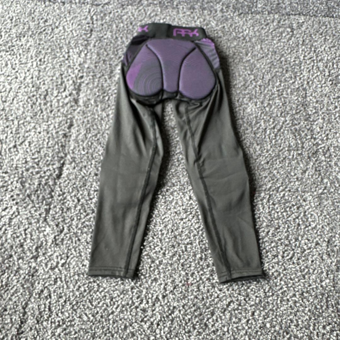 バートン　キッズ　スノーボードウェア　4点セット　プロテクター　グローブ