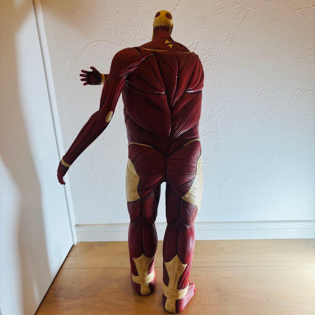 進撃　フィギュア　超大型巨人