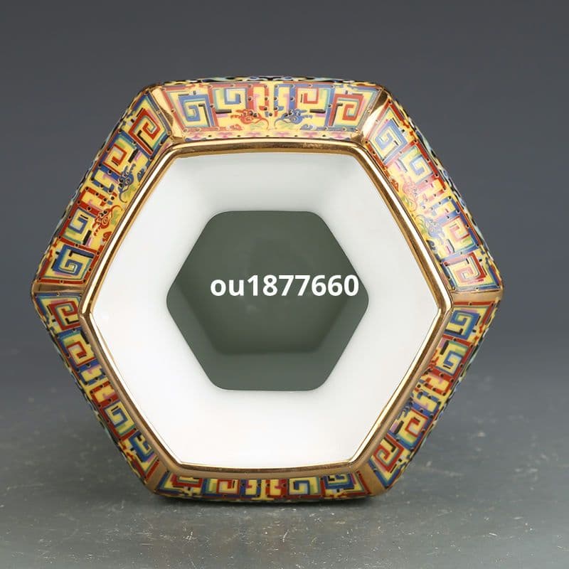 景徳鎮 陶磁器 乾隆琺瑯彩六方瓶 装飾品 現代工芸品 美術品 置物