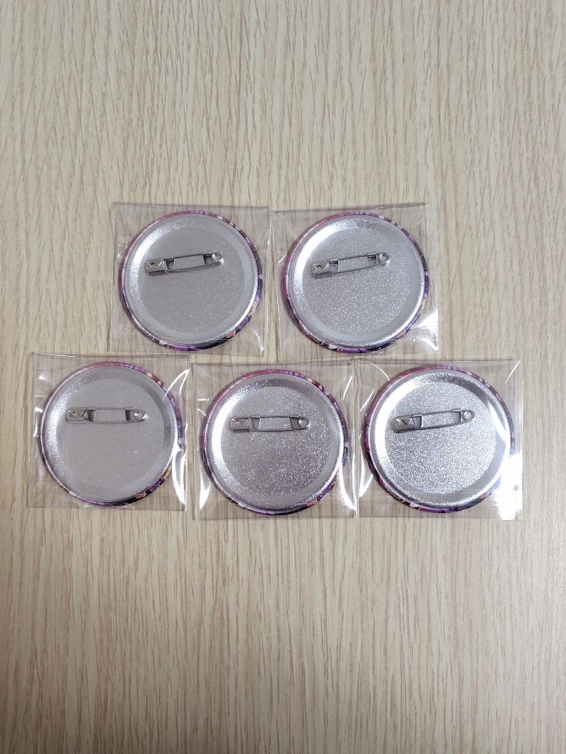 七種茨 コレクション缶バッジ 2025 April 5個