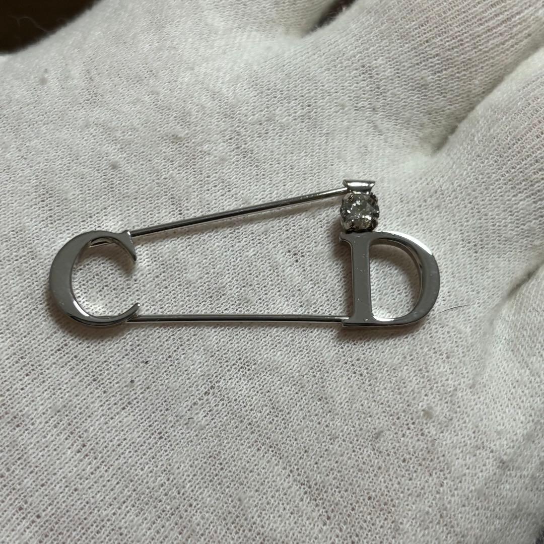 ［未使用級］現行　ディオール CD ICON ブローチ　安全ピン　クリスタル