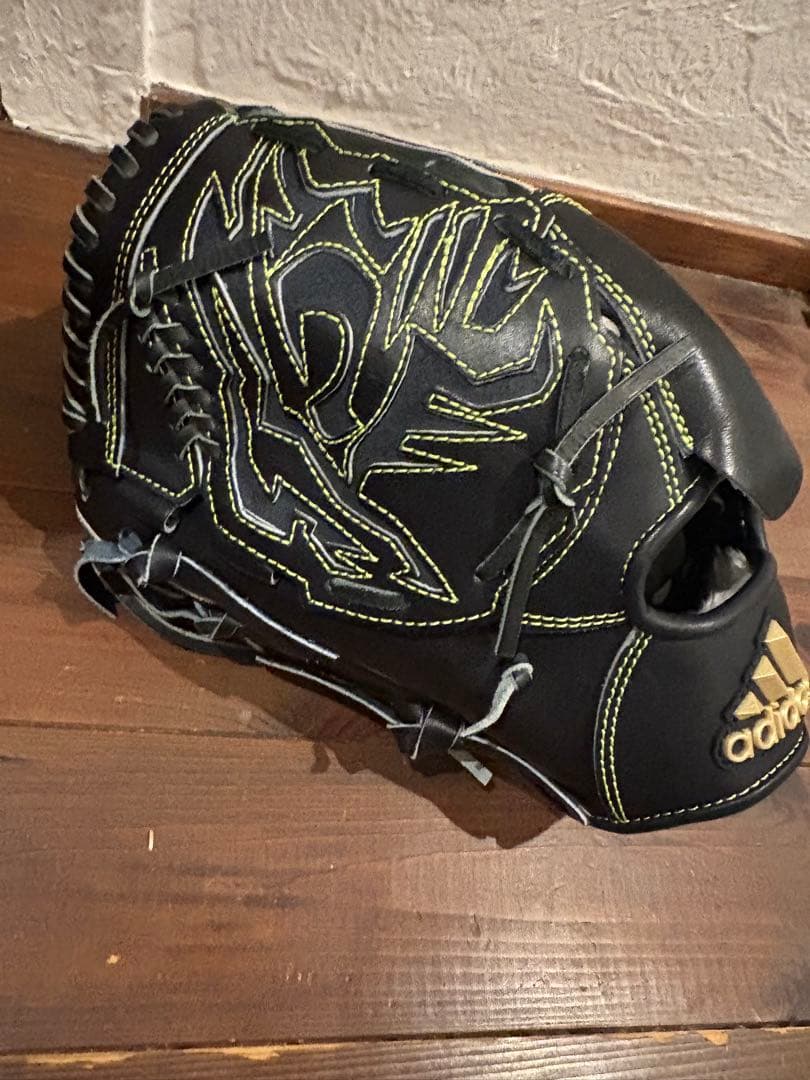 adidas 一般軟式用グローブ 黒　希少　左 投手　たぶん則本モデル