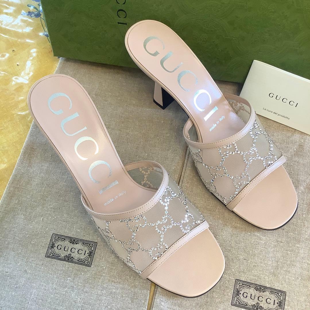 新品! グッチ ダイヤモンドカットクリスタルビジュー GGマーク サンダル24㎝