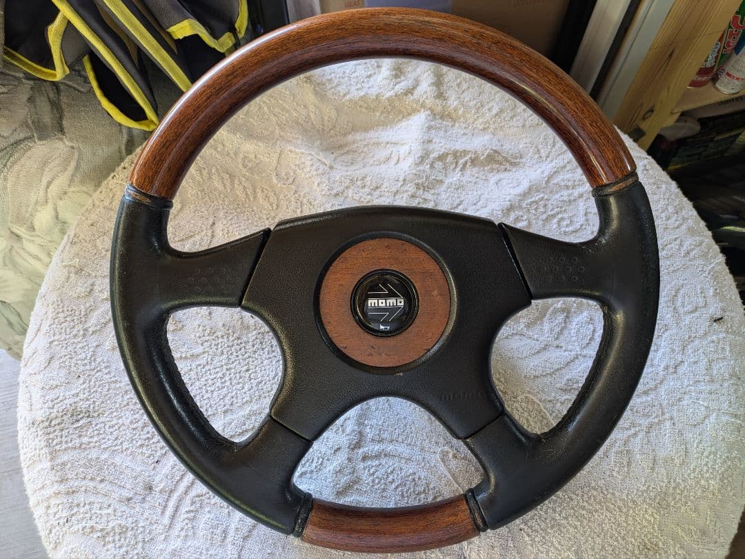 momo ステアリング　オリンピック 　パジェロミニ58Aボス付き