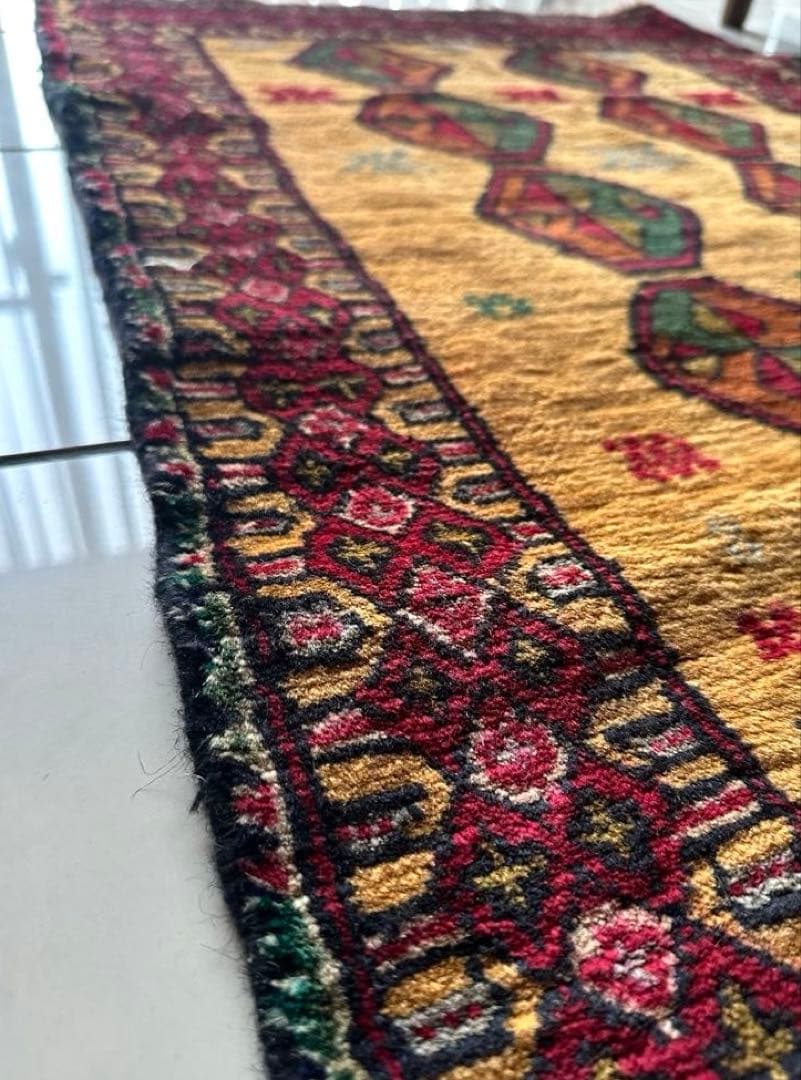 126×74 ヴィンテージラグ　手織ラグ　トライバルラグ