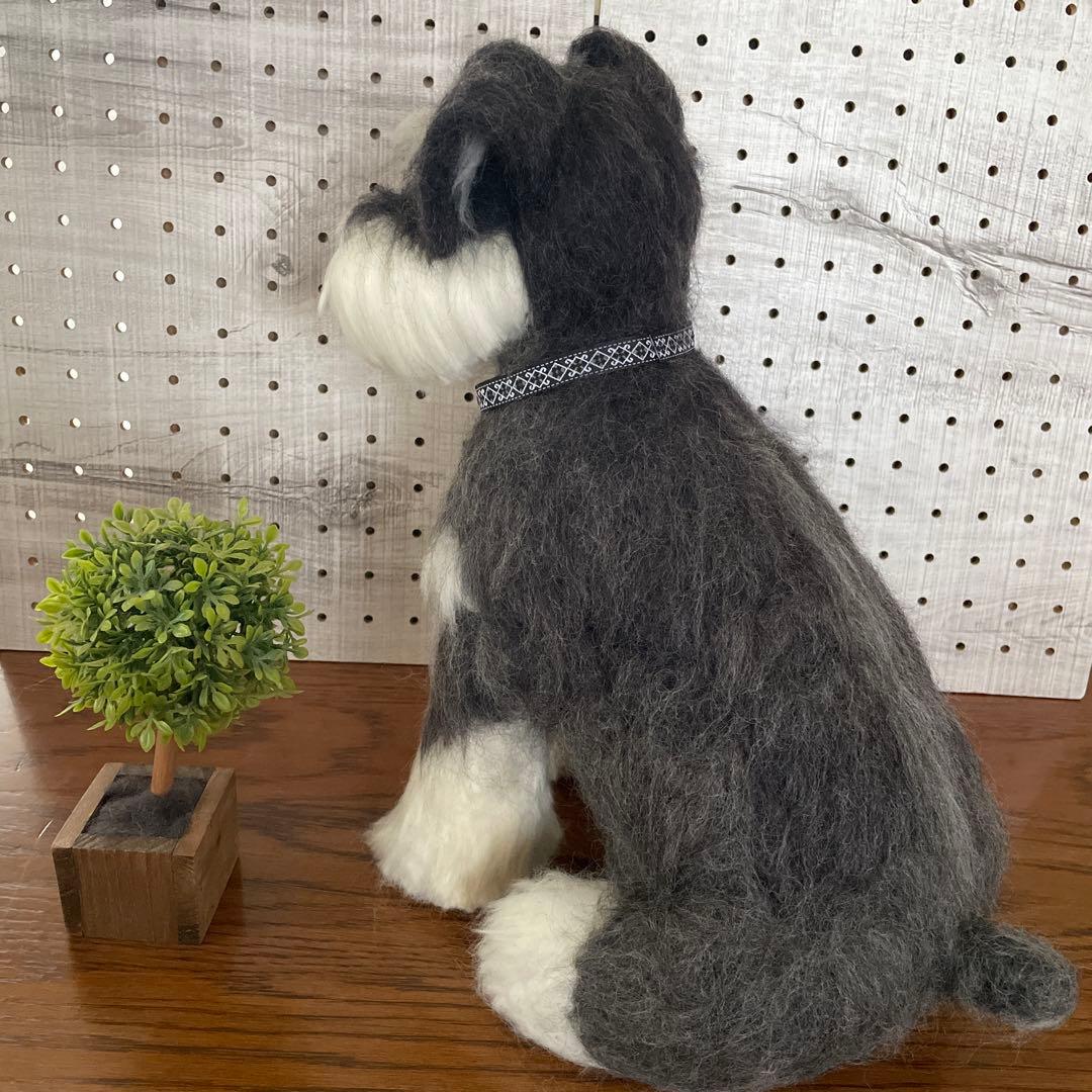 羊毛フェルト　ミニチュアシュナウザー　ブラック&シルバーちゃん　BIGサイズ