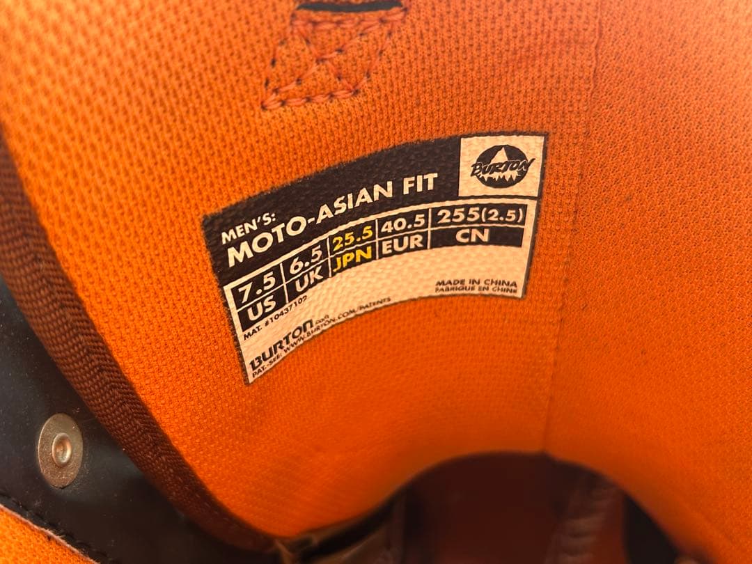 バートンスノーボードブーツMOTO-ASIAN FIT 25.5cm